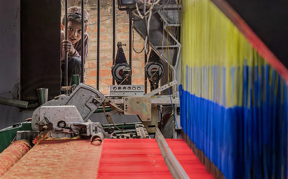 Overseeing the Mechanical Loom