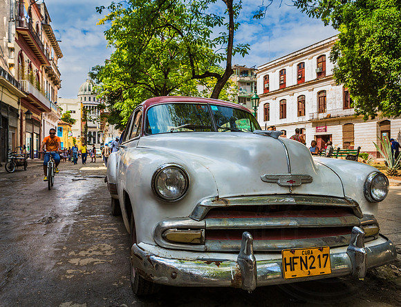 Brazil Street Car, Havana