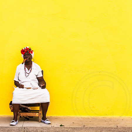 Lady Cigar Smoker, Havana