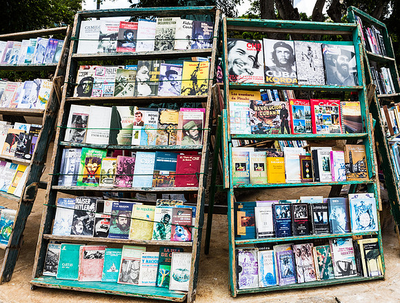 History on the Bookshelves, Placa des Almas