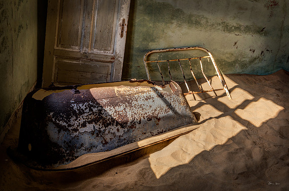 Kolmanskop, Bathroom Detail