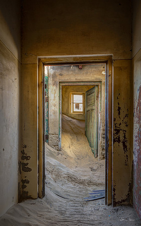 Kolmanskop, Hallway