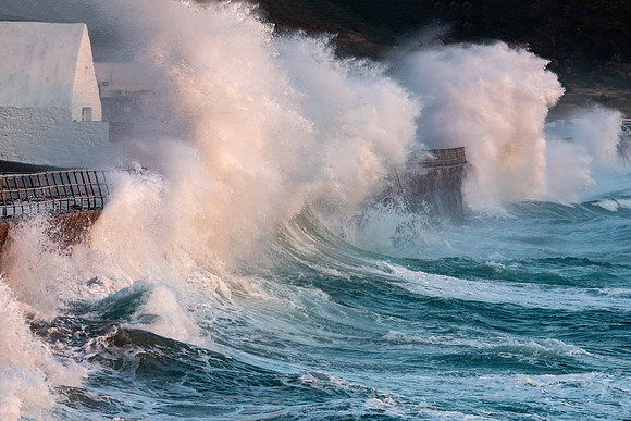 Heavy Swell, Hight Tide, Sunset St Ouens